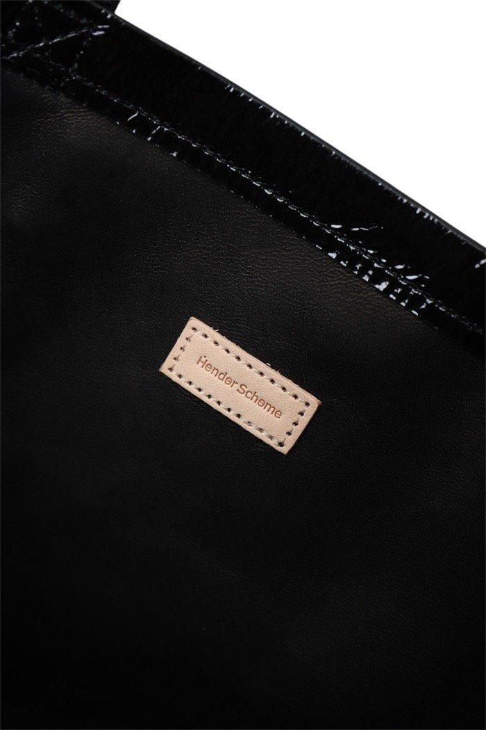Hender Scheme / patent horse bag M - black - 乱痴気LANTIKI Hender Scheme / patent horse bag M - black - 乱痴気LANTIKI