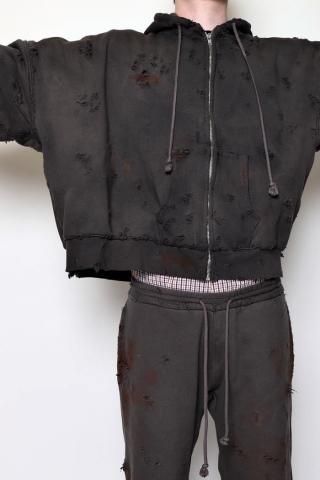 <img class='new_mark_img1' src='https://img.shop-pro.jp/img/new/icons20.gif' style='border:none;display:inline;margin:0px;padding:0px;width:auto;' /><font color=#FF0000>20%OFF</font>LES SIX / 70 degree exploded hoodie - gray