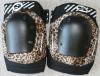 <img class='new_mark_img1' src='https://img.shop-pro.jp/img/new/icons47.gif' style='border:none;display:inline;margin:0px;padding:0px;width:auto;' />SMITH SCABS ELITE LEOPARD KNEE PAD(L~XL)
