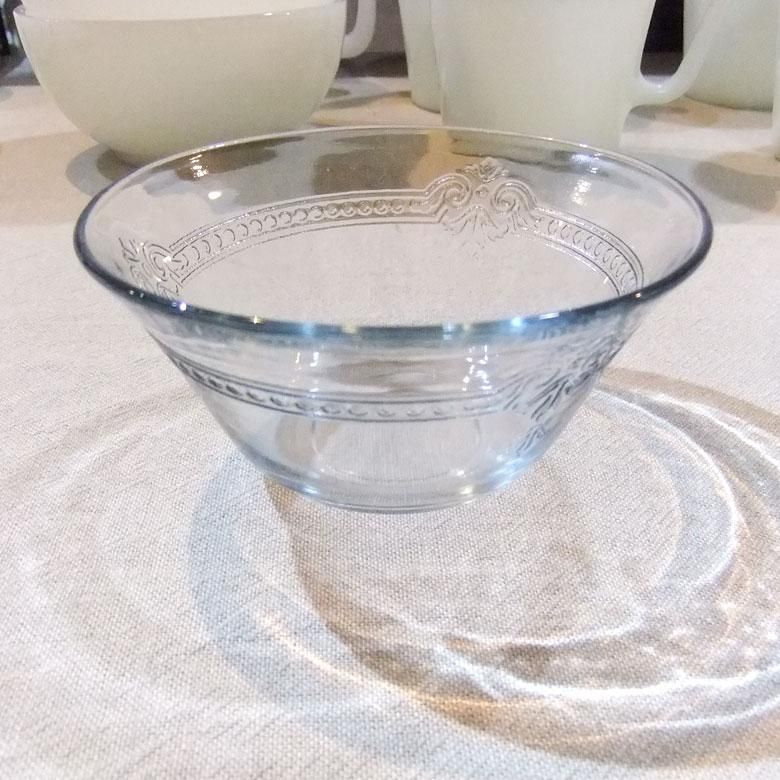 カスタードカップ サファイアブルー 1941～1956年製造／Fireking