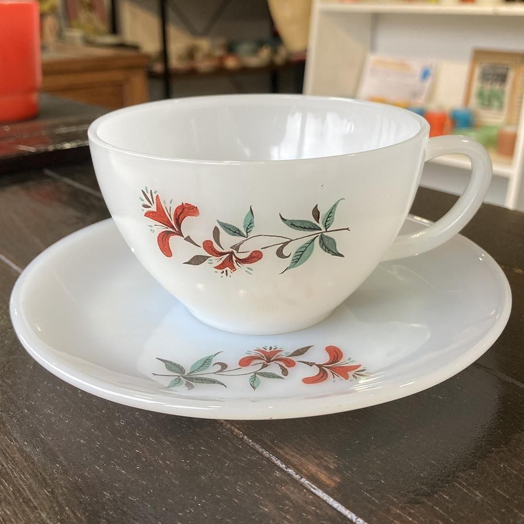 ハニーサックルカップ＆ソーサー 1959年-1962年製造 Fire-king