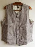 եͥ󥸥㡼ޥ٥ȡʥ饤ȥ졼FRENCHLINEN GERMAN VEST/DjangoAtour<img class='new_mark_img2' src='https://img.shop-pro.jp/img/new/icons48.gif' style='border:none;display:inline;margin:0px;padding:0px;width:auto;' />