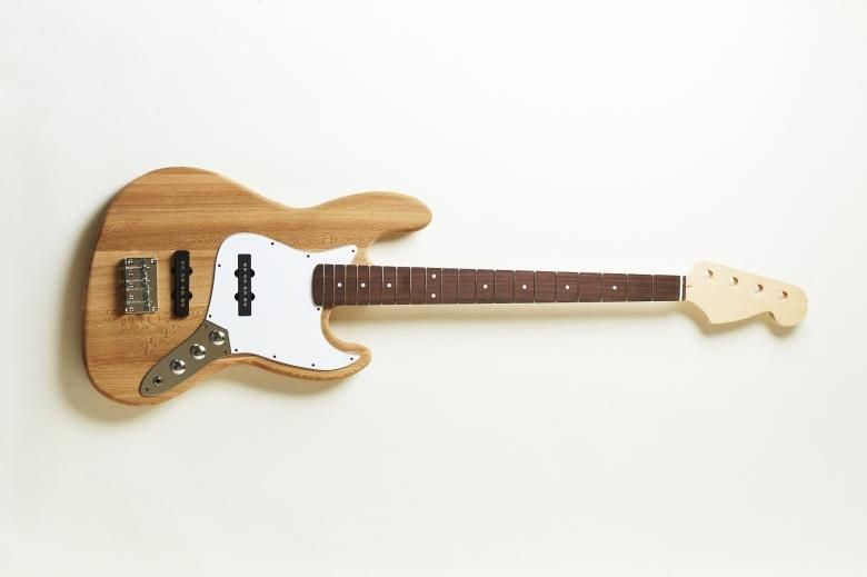 DIY Bass Build - How I Built a Custom Jazz Bass at Home