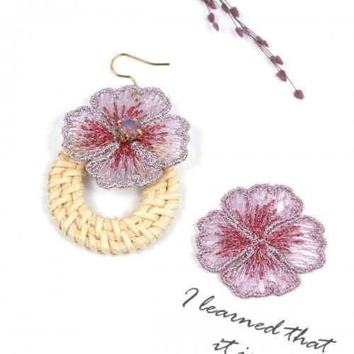 刺繍レースフラワー4枚花 手作り雑貨屋 雑貨好きによる雑貨好きのためのお店 隠れ工房 Green Ocean 刺繍レースフラワー4枚花 手作り雑貨屋 雑貨好きによる雑貨好きのためのお店 隠れ工房 Green Ocean