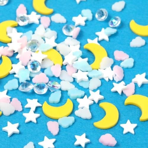 蓄光パステルイエロー系ムーンシェイカーキーホルダー　レジン　シャカシャカ　雲 蓄光パステルイエロー系ムーンシェイカーキーホルダー レジン