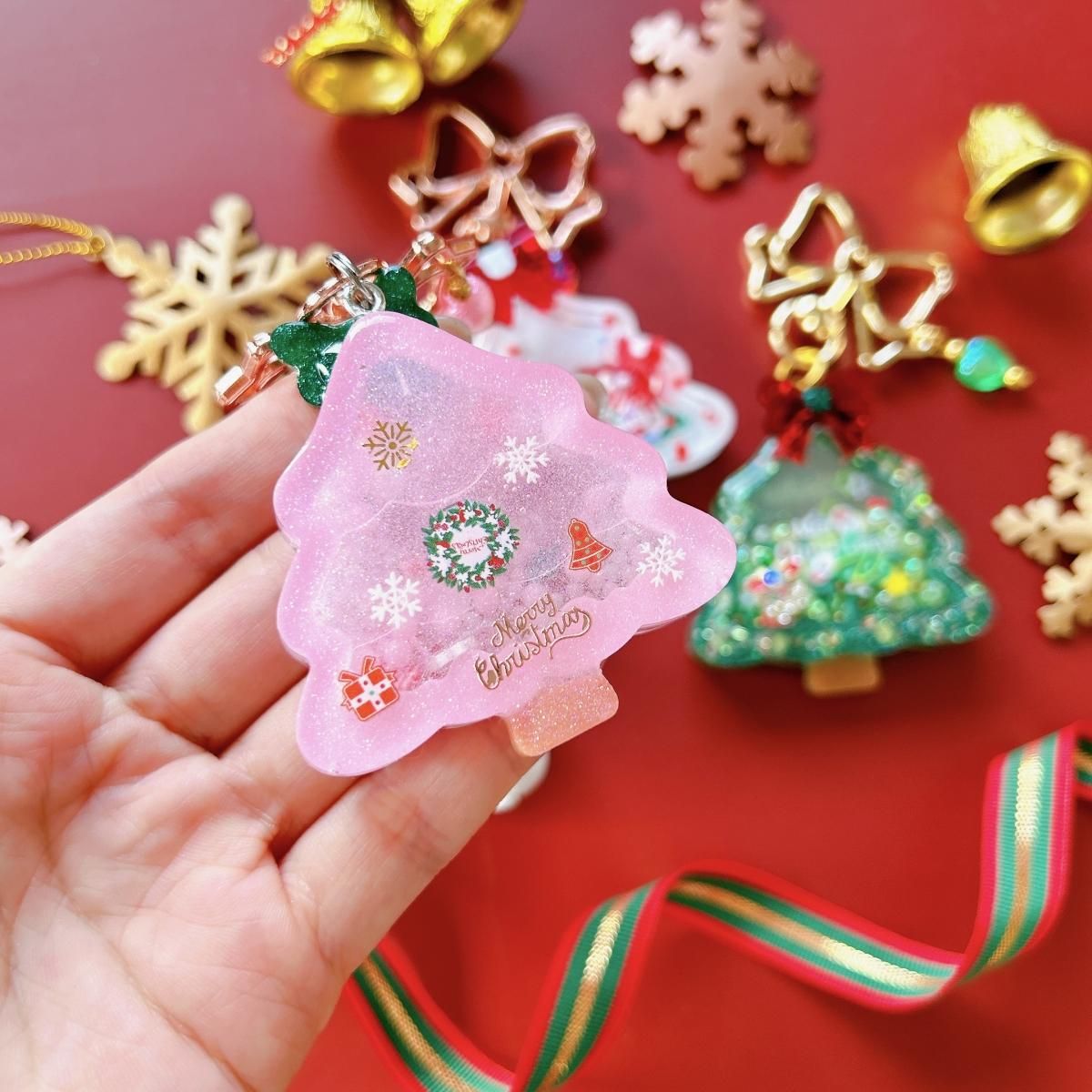クリスマスツリーのカシャカシャー* オマケがたくさんついてくる クリスマスツリーのカシャカシャー* オマケがたくさんついてくる