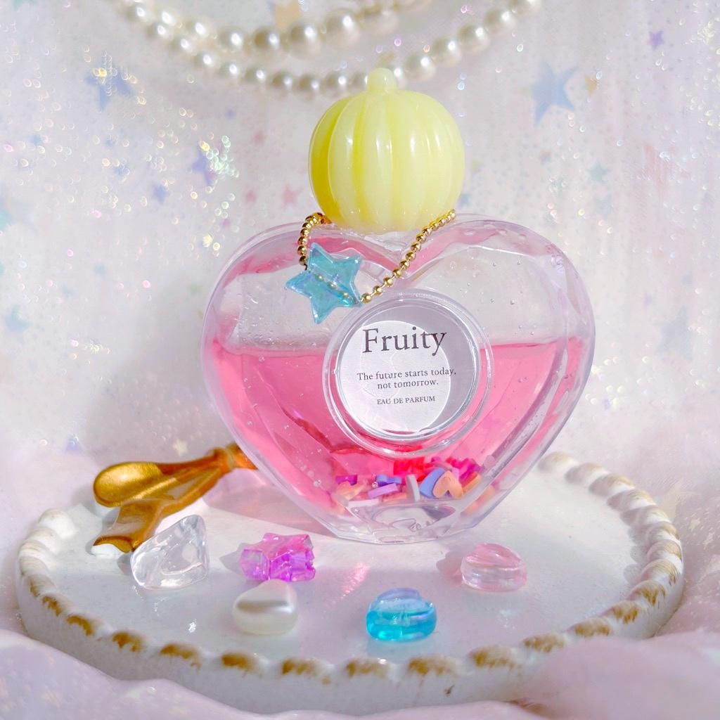 レフィル ハートの香水瓶のラベルｰ* オマケがたくさんついてくるパーツ