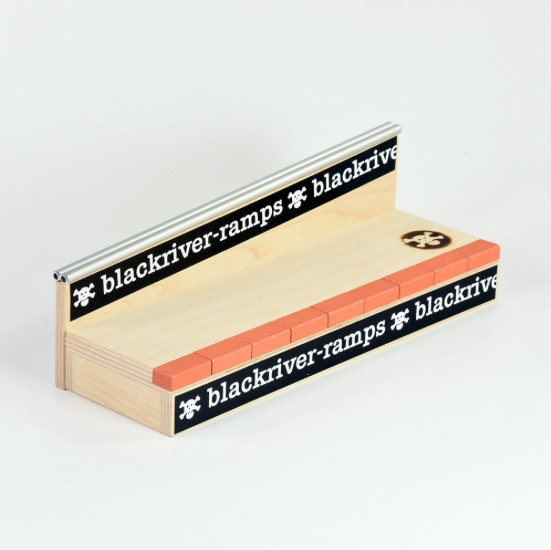 black river mini ramp 指スケ 136921544_o2.png?