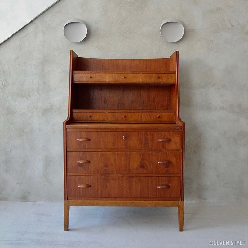 Bureau in teak