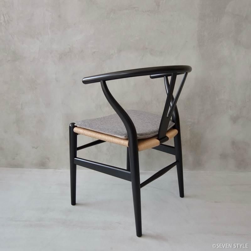 送料無料】CH24/Yチェア（オーク材・ブラック塗装） | カール