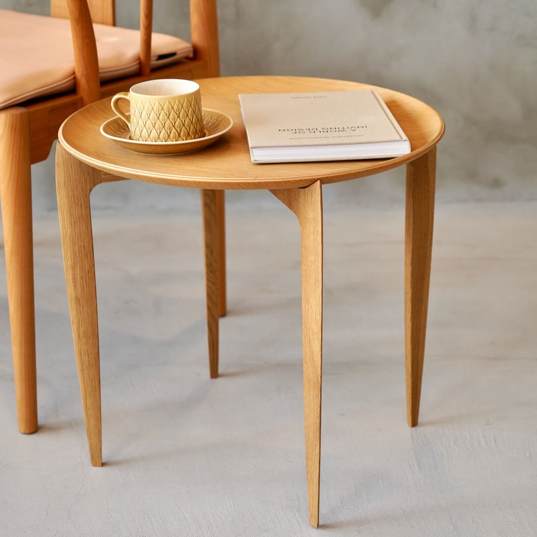 展示品販売】 FRITZ HANSEN｜トレイテーブル（オーク材 / オイル仕上げ） - SEVEN STYLE｜北欧ヴィンテージ・北欧家具・北欧照明