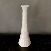 VintageMilk glass flower vase