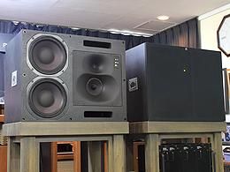 GENELEC ジェネレック 1033A モニタースピーカー/アンプ付 - 中古