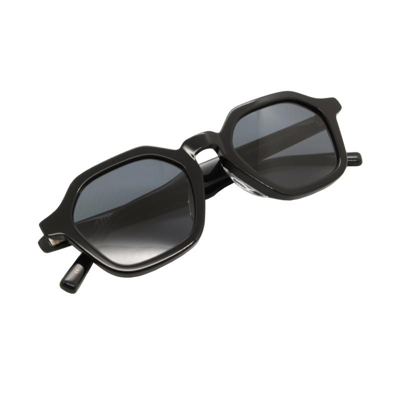 A.D.S.R.エーディーエスアール WELCH 01(a)Blackのサングラス A.D.S.R.エーディーエスアール WELCH 01(a)Blackのサングラス