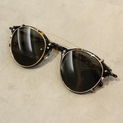 OLIVER PEOPLES 505