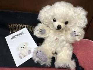 <img class='new_mark_img1' src='https://img.shop-pro.jp/img/new/icons5.gif' style='border:none;display:inline;margin:0px;padding:0px;width:auto;' />CHEEKY LITTLE CRYSTAL SILVER