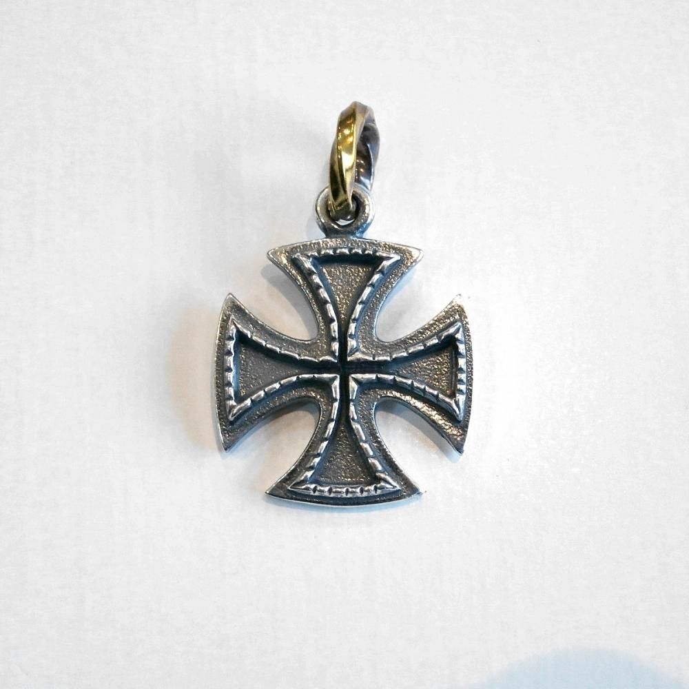 Hatchet Metal Work Studio ハチェット メタル ワーク スタジオ Ht 16 S Iron Cross Top アイアンクロス トップ Silver925 ペンダントトップ Deus デウス シルバーアクセ Goodstandard グッドスタンダード