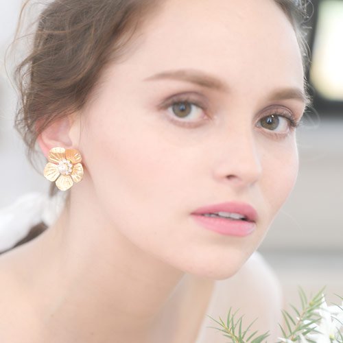 <img class='new_mark_img1' src='https://img.shop-pro.jp/img/new/icons8.gif' style='border:none;display:inline;margin:0px;padding:0px;width:auto;' />PAOLA FLOWER EARRINGS(ѥ ե )()orgablanca(륬֥)