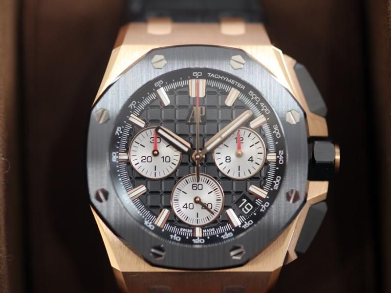 未使用！オーデマ ピゲ ロイヤルオーク オフショア ラバー　43mm用　純正品 未使用！オーデマ ピゲ ロイヤルオーク オフショア ラバー 43mm用 純正