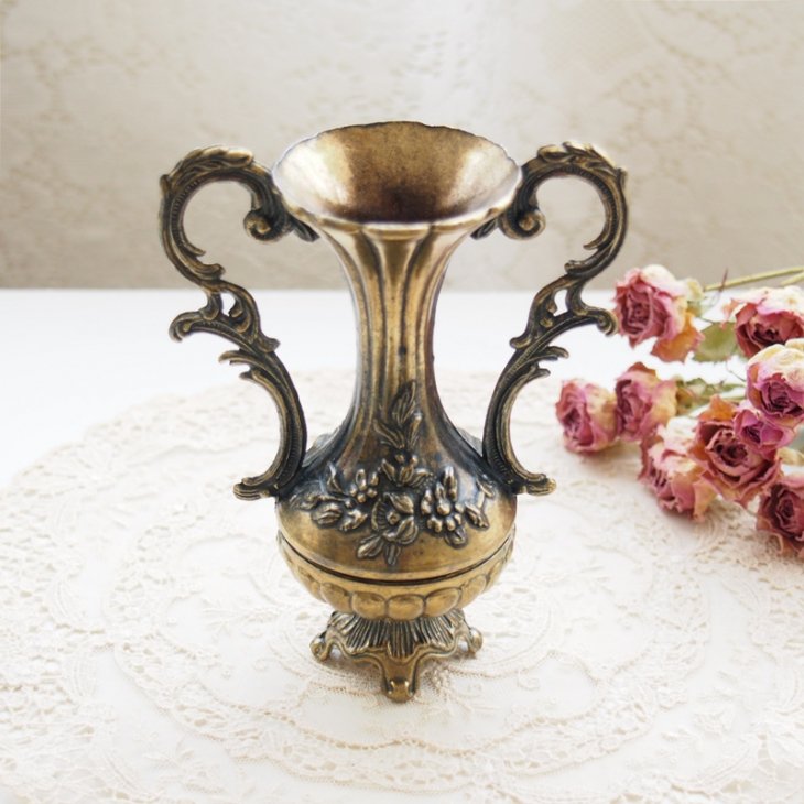 イタリア エレガントなお花模様の花瓶 / アンティーク・ヴィンテージ