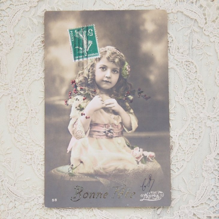 アンティーク ポストカード フランス 少女 Bonne Fete - ヴィンテージジュエリーとアンティーク雑貨のお店 Not Too Shabby