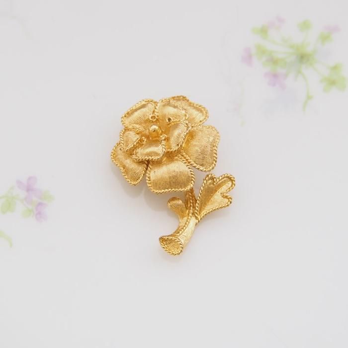 Trifari トリファリ ゴールドトーン フラワー ミニブローチ