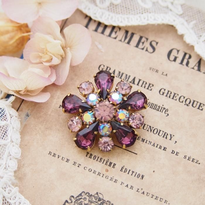 箱付き希少美品 Dior ヴィンテージ フラワーブローチ ゴールド 箱付き希少美品 Dior ヴィンテージ フラワーブローチ ゴールド