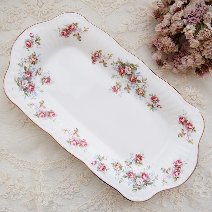 イギリス Queen's ピンクローズ 薔薇のサンドイッチ・スナック