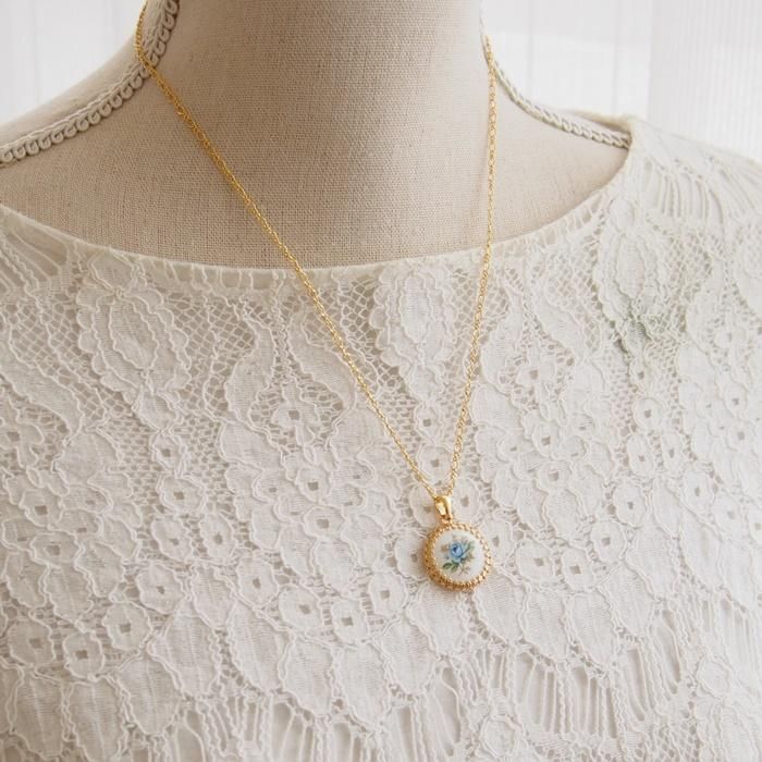 ヴィンテージネックレスペンダント カメオ ガラスゴールド 繊細芸術 美品レトロ③ カメオ CAMEO ペンダントトップ レトロ ヴィンテージ ネックレス