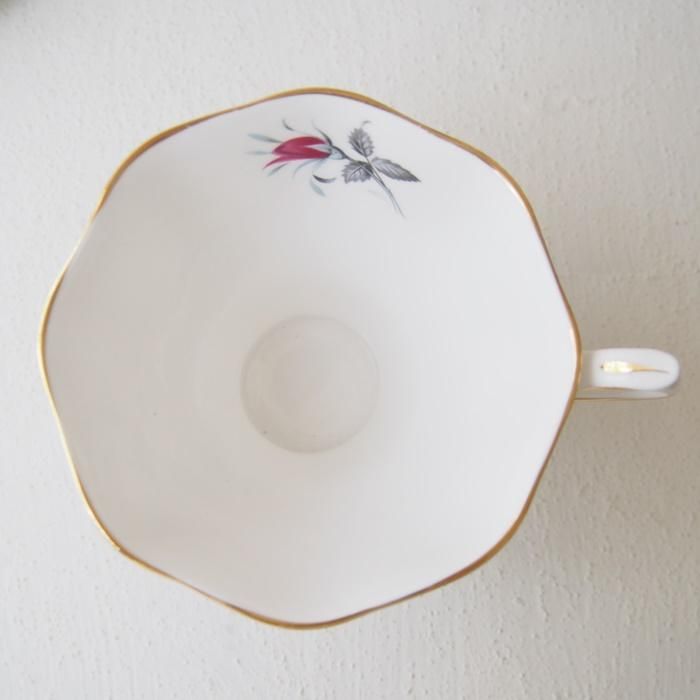 イギリス Royal Albert Sweet Romance ロイヤルアルバート レッド