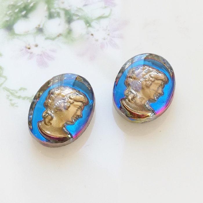 【セール中】ヴィンテージカメオクリエーションオーバルゴールドカラーフレーム ヴィンテージ ドイツ ブルー＆ゴールド カメオ ガラス