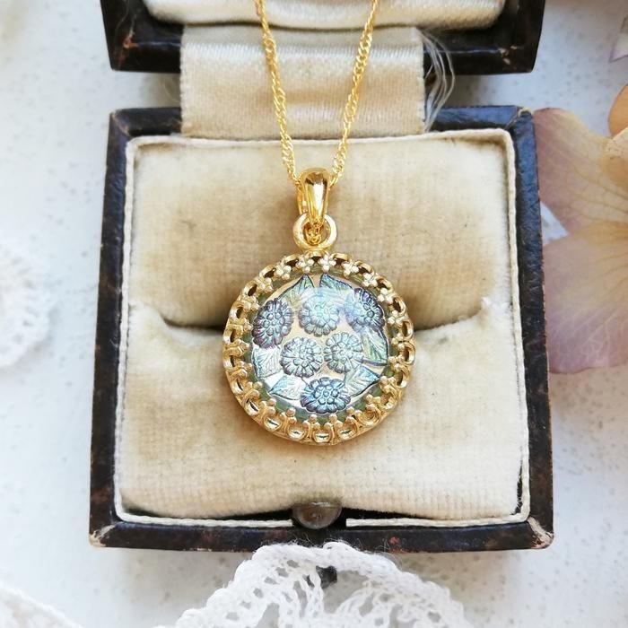 ヴィンテージアクセサリー レトロ ヴィンテージジュエリーとアンティーク雑貨のお店 Not Too Shabby