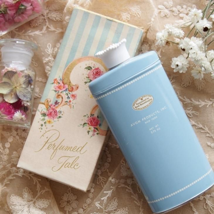 AVON Here's my Heart ハート ブルーのパウダー缶 ティン