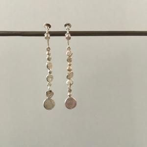 nakagawa kumiko まるとかーぶピアス 中川久美子 Pattern ピアス マルとカーヴ ブロンズ - タチバナ