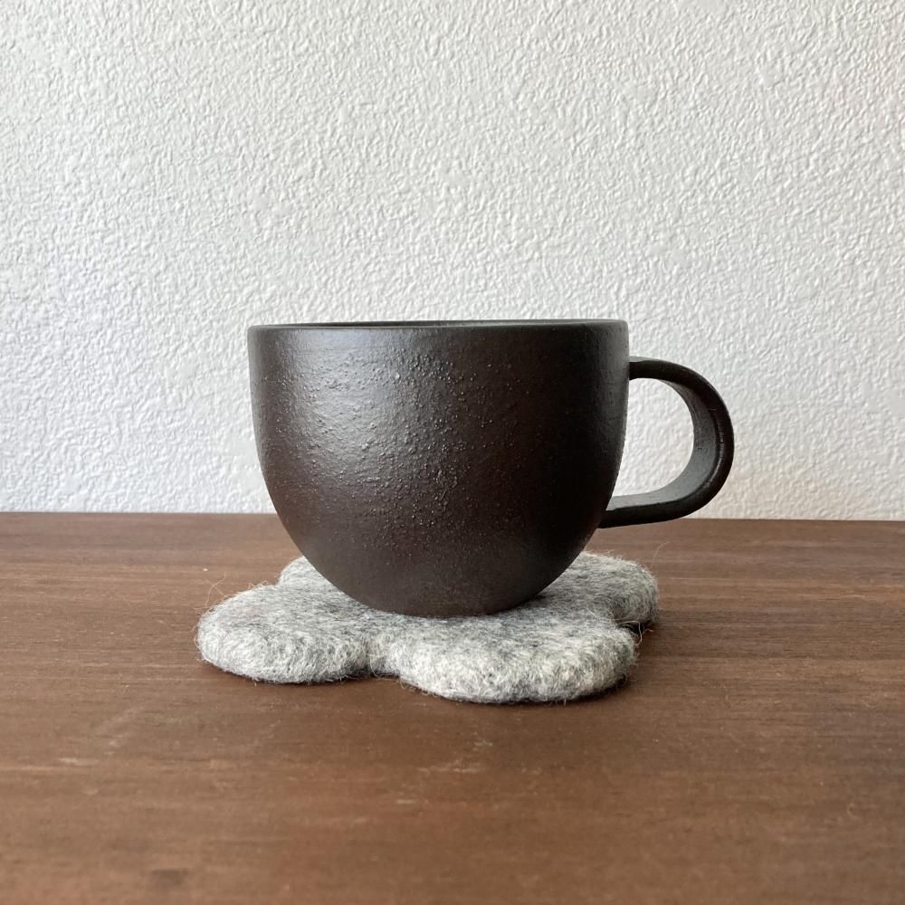 undyed+】手作りフェルトコースター花形 - ecila design undyed+】手作りフェルトコースター花形 - ecila design