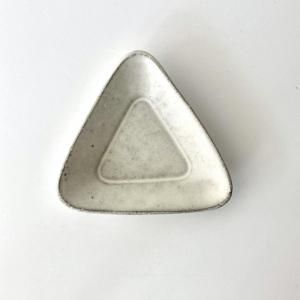 <img class='new_mark_img1' src='https://img.shop-pro.jp/img/new/icons14.gif' style='border:none;display:inline;margin:0px;padding:0px;width:auto;' />3RD CERAMICSۤĤޤ߻TRIANGLE