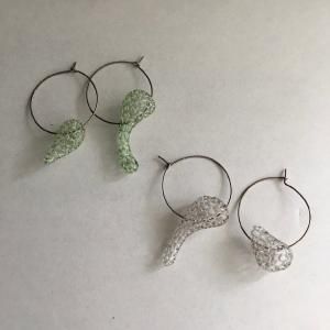 YOKO YANO　スタッドピアス　アシンメトリー　ペールブルー GAVA0363__BT ブルートパーズ ピアス｜ピアス｜ヴイエー ヴァン