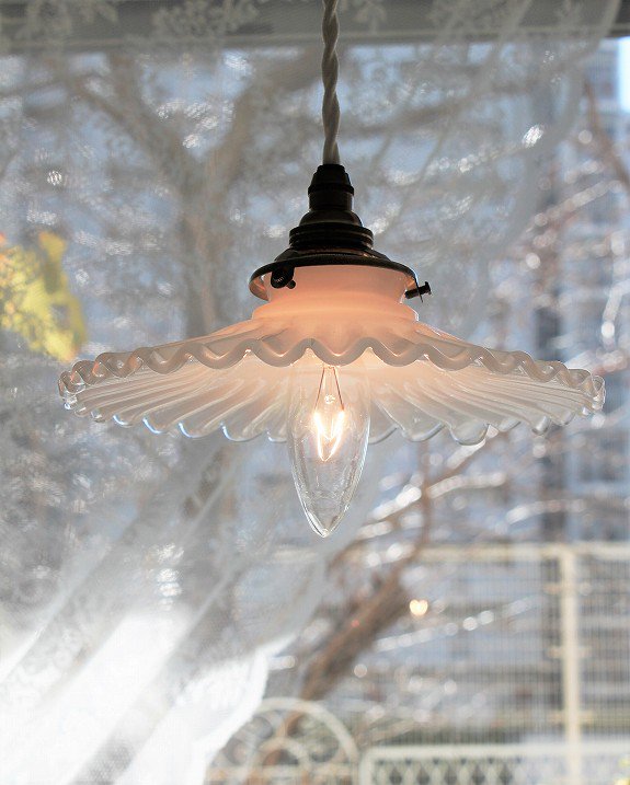 フランスアンティーク ミルクガラスのランプシェード - 天井照明