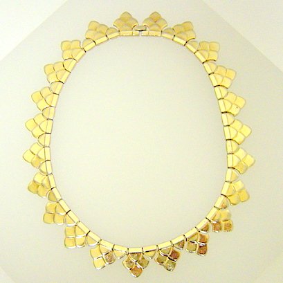 Trifari Vintage<BR> Choker Necklace Golden V<BR> 'Alfred Philippe' 1940s 3