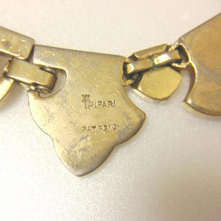 Trifari Vintage<BR> Choker Necklace Golden V<BR> 'Alfred Philippe' 1940s 4