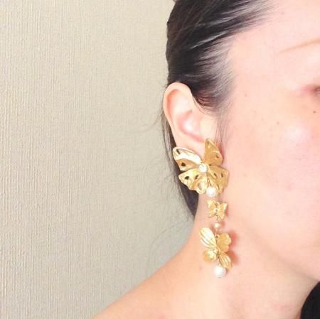 Yves Saint Laurent Vintage Earrings Pendant Butterfly with Faux peal 4