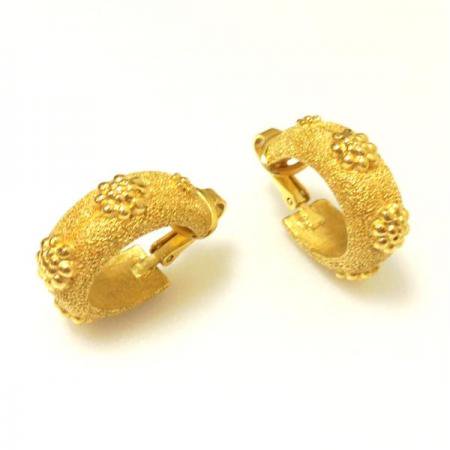 Trifari Vintage Hoop Earrings with Gold Fabulous Texture