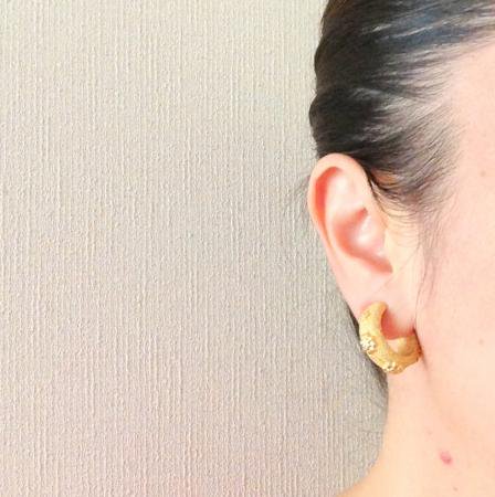 Trifari Vintage Hoop Earrings with Gold Fabulous Texture 4
