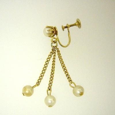 Coro Vintage <BR>  Earrings Dangle Faux Peal 2