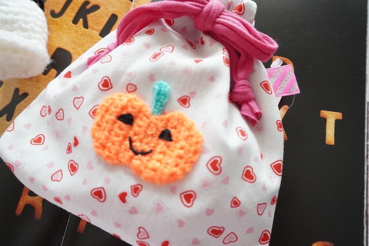 ★ななちゃん★ キリンミニバッグ / おにぎり巾着 / エビフライポーチ 巾着 ポーチ ぎゅっとおにぎりさん 刺繍 ミニ巾着 布製 – ハウジー