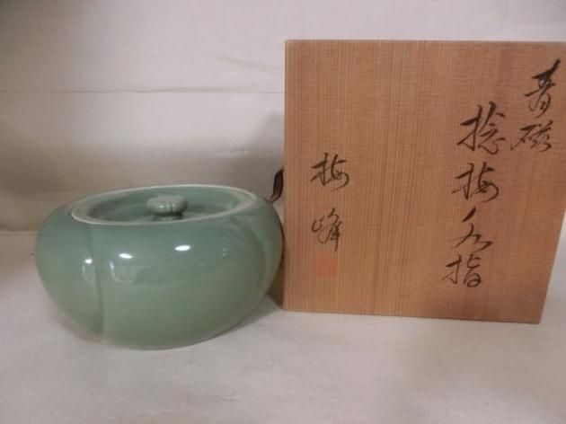 青磁捻梅水指 梅峰 - 茶道具きよ川［茶器・茶道具・掛け軸・美術