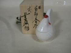 干支香合乙酉白釉 十代大樋長左衛門