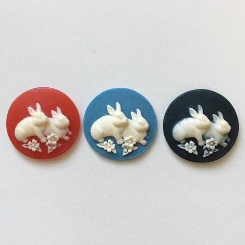 うさぎのカメオ | アクセサリーパーツ - ハンドメイド・レジン