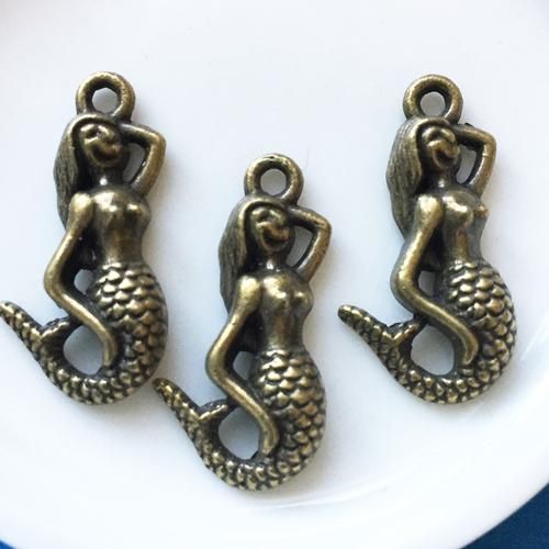 くみっきーさん専用　3点　マーメイド⭐️ドールチャーム　ハンドメイド　人魚　人魚姫 くみっきーさん専用 3点 マーメイド⭐️ドールチャーム