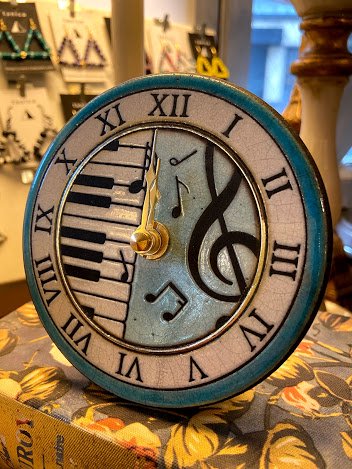 イタリア製陶器　置き時計　楽譜